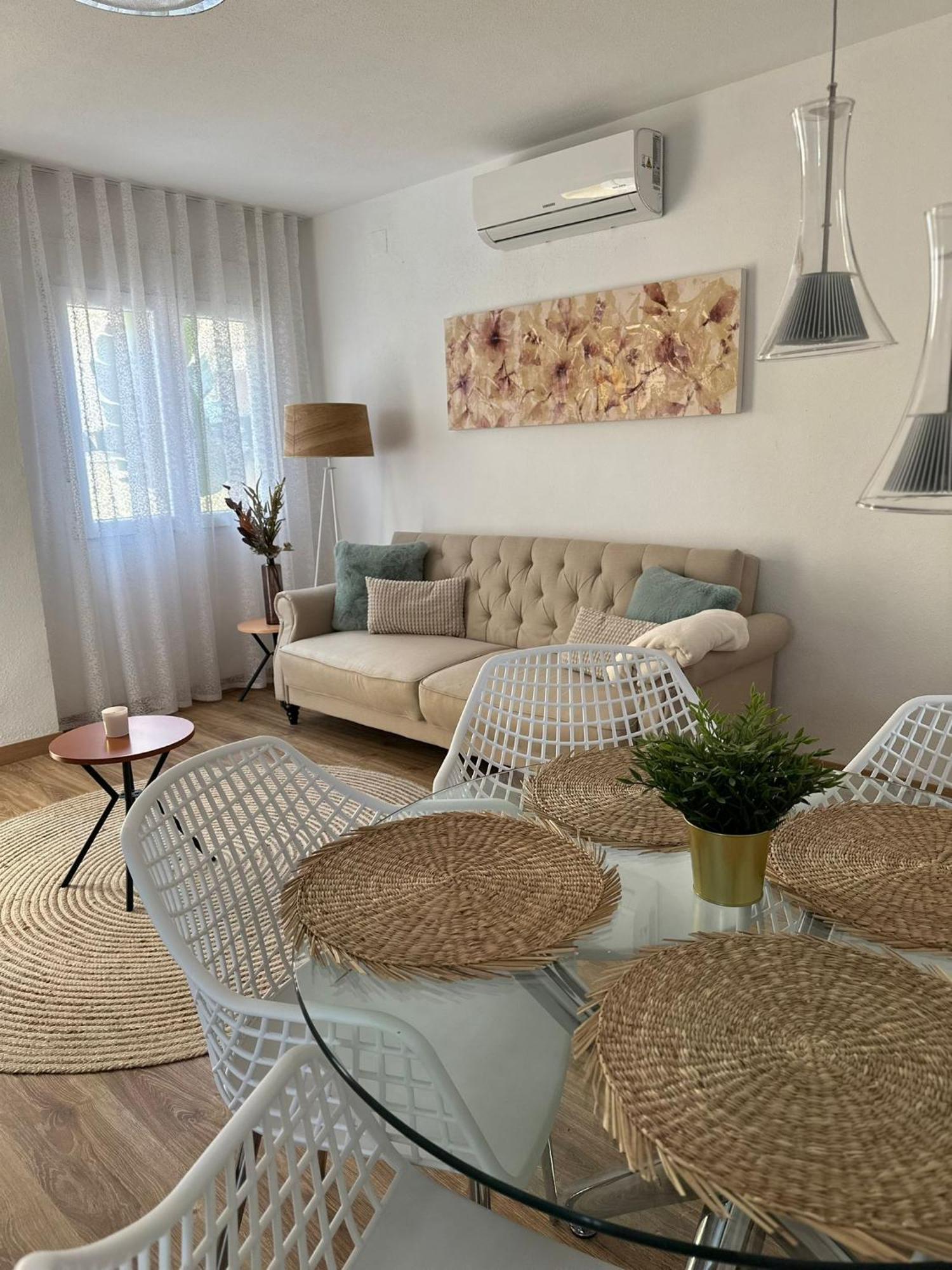 Appartamento Residencia Simona Torrevieja Esterno foto